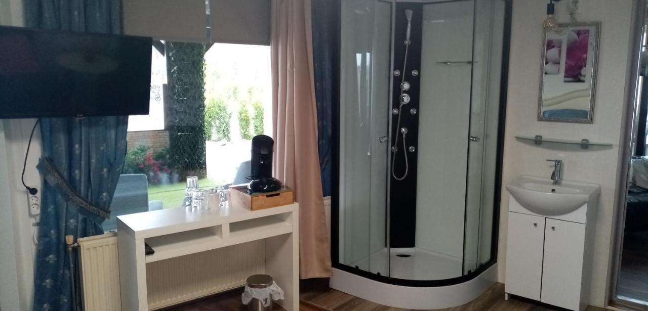 B&B Aan Het Water Эрневальд Экстерьер фото